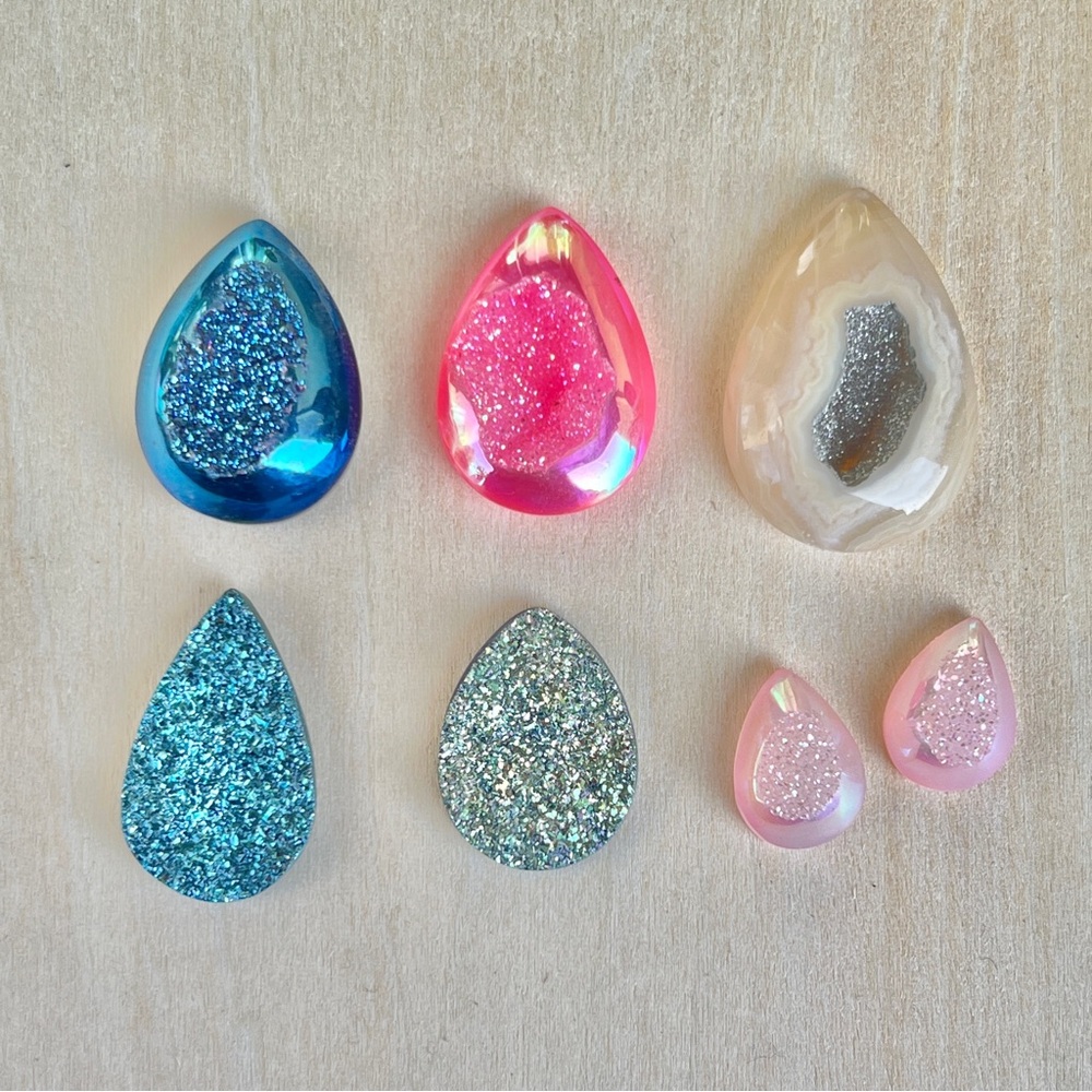 Mixed lot quartz druzy for wire wrapping
